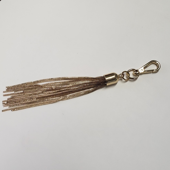 Bag Charm gold tassel / key chain. - Picture 4 of 5
